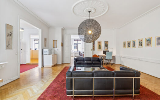 Dronningens Tværgade 6, 1., 1302 København K